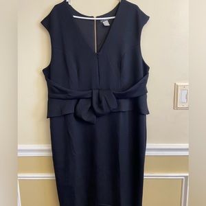 Venus black, Plus size,sleeveless, never worn, no tags,exposed zipper, lined 44”